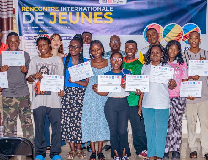 Remise des attestations, rencontre internationale de jeunes, Brazzaville © Apprentis D’Auteuil  